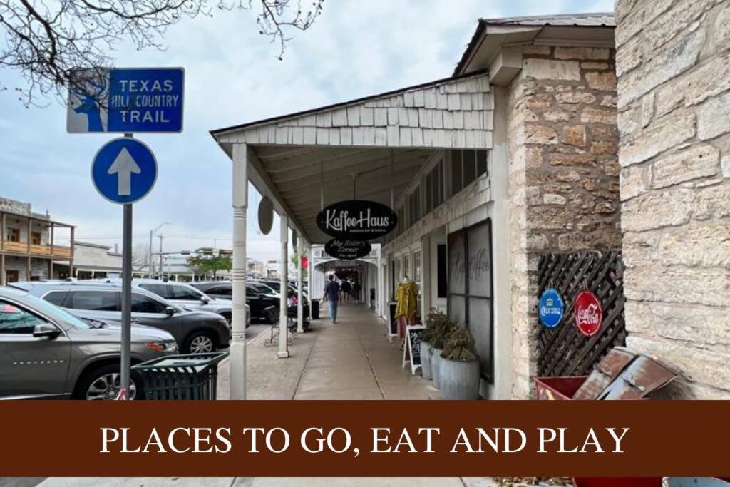 Villa Pet Friendly! Hot Tub, 2Mins From Main, Fire Pit à Fredericksburg Extérieur photo